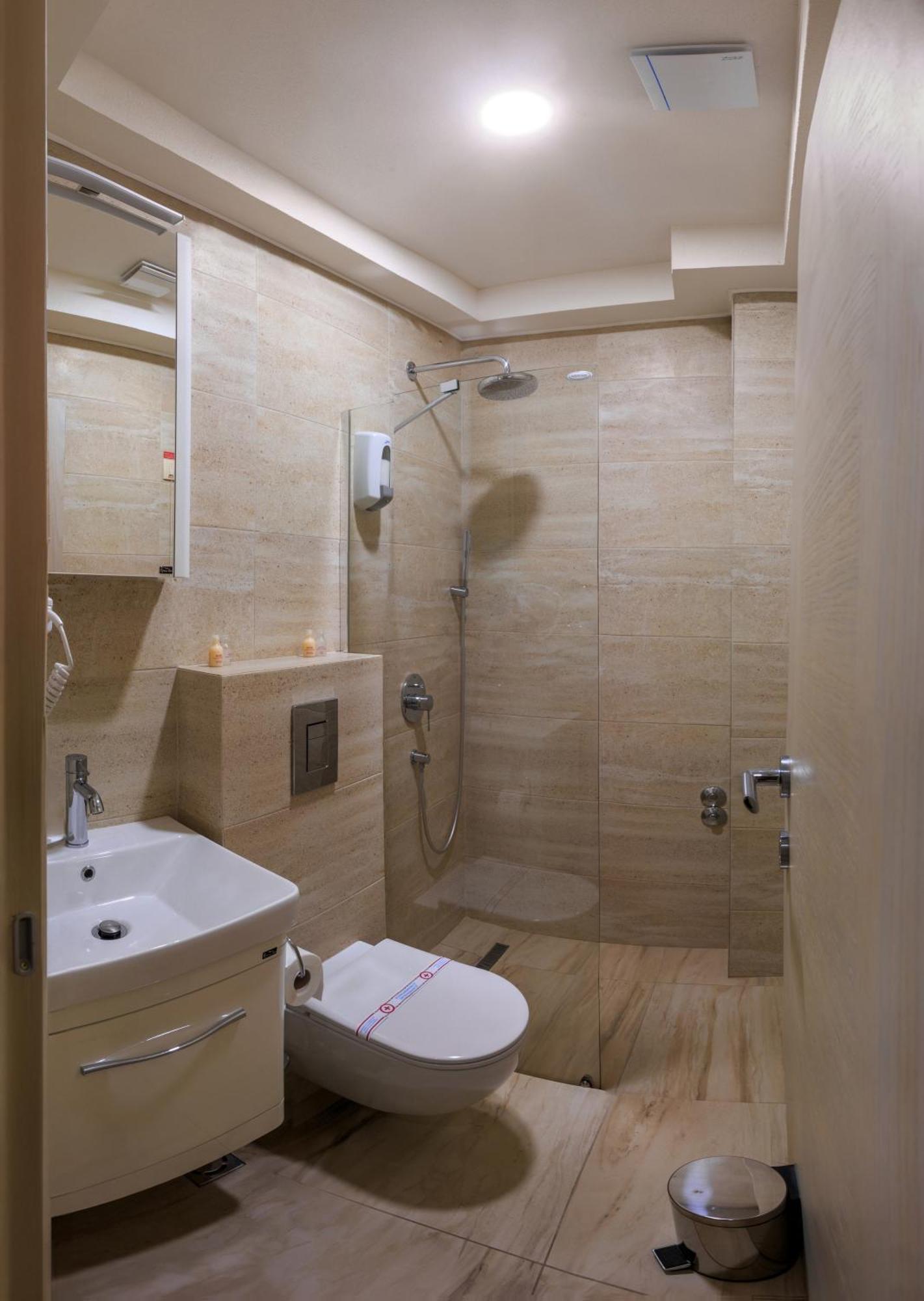Hotel Maksim Herceg Novi Eksteriør billede