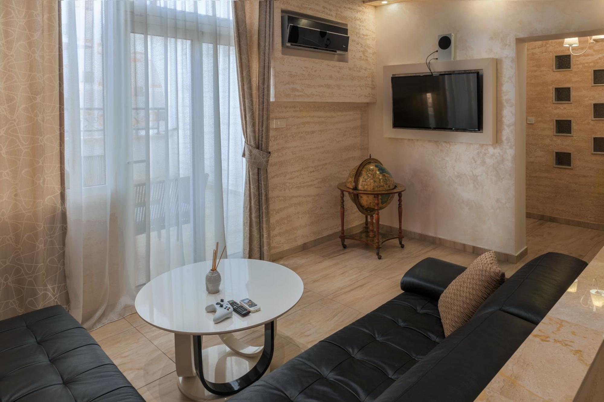 Hotel Maksim Herceg Novi Eksteriør billede