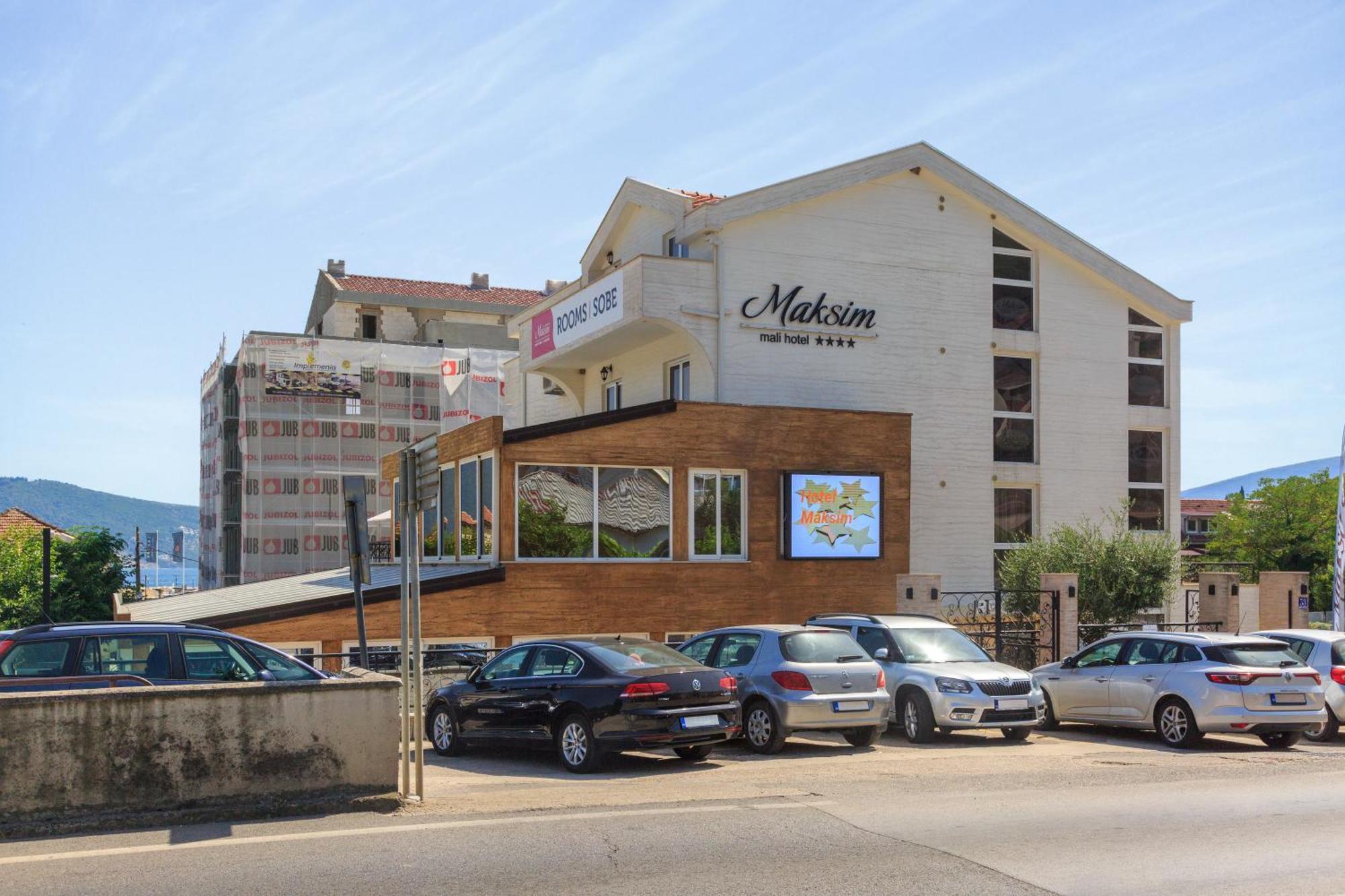 Hotel Maksim Herceg Novi Eksteriør billede